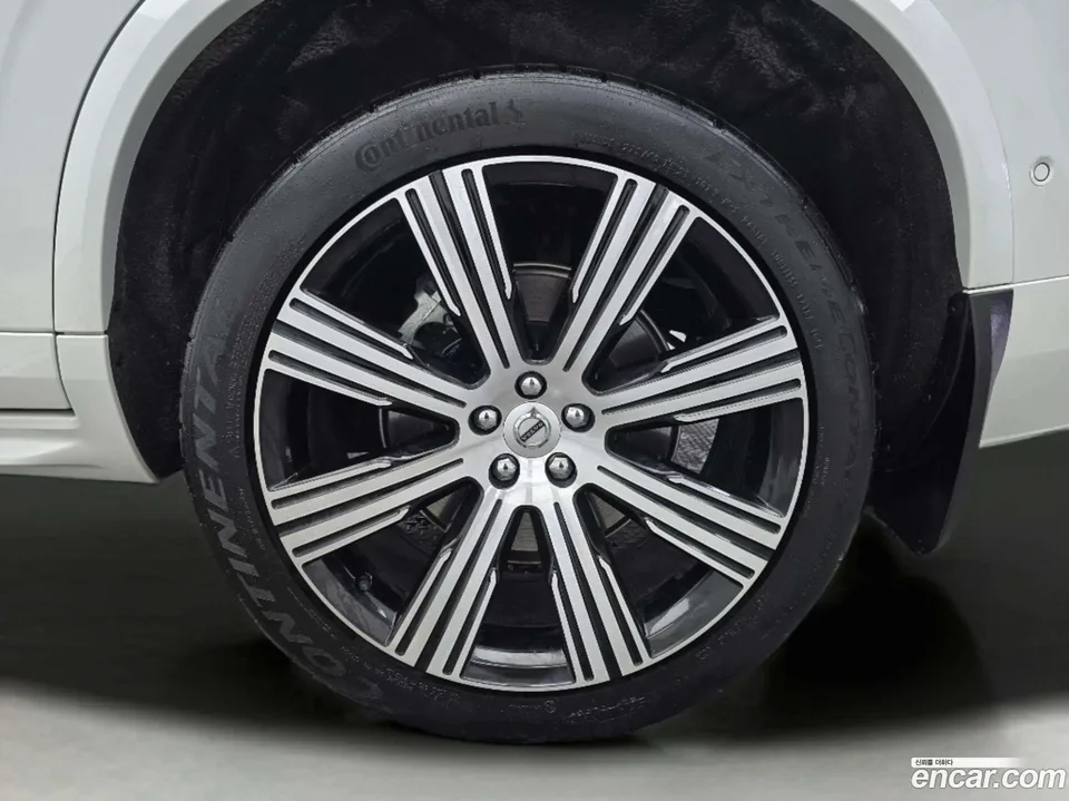 Volvo XC90 B6 2024 — миниатюра 5