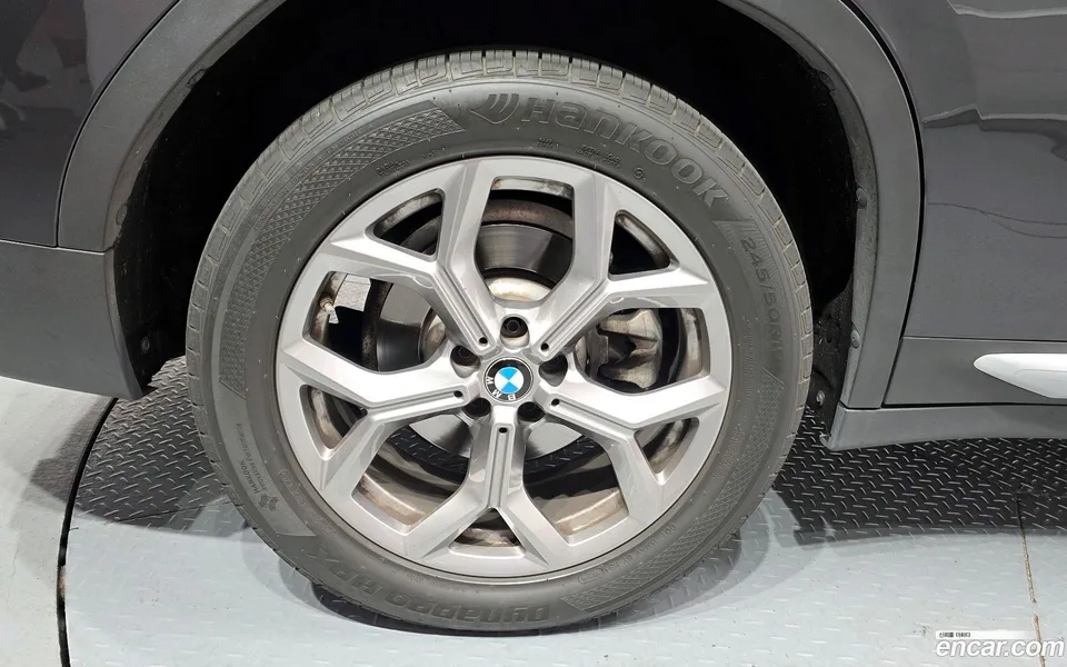 BMW X4 xDrive20i xLine 2022 — миниатюра 2