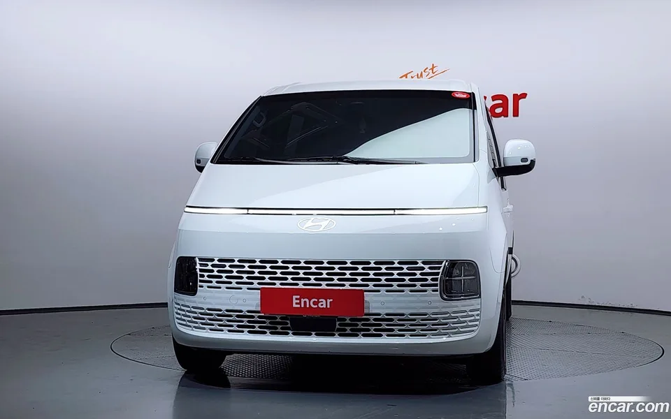 Hyundai Staria 5 2025 — миниатюра 3
