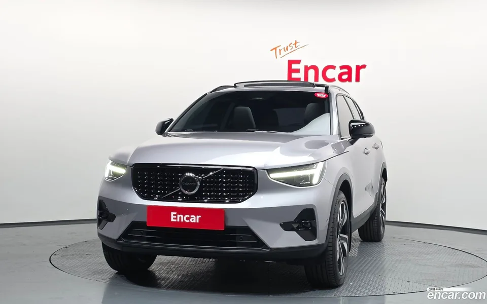 Volvo XC40 B4 2026 — миниатюра 3