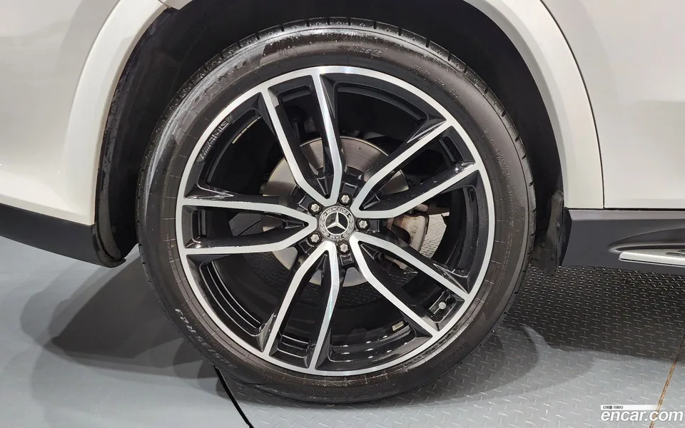 Mercedes-Benz GLS-Class GLS580 4MATIC 2024 — миниатюра 2