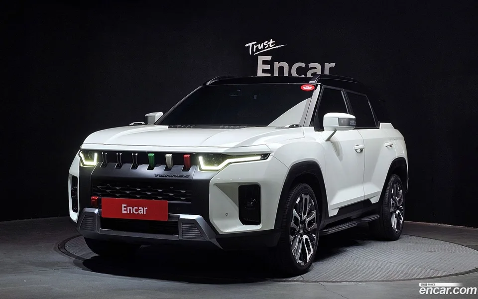 KG Mobility Torres 1.5 2WD 2022 — фото 1, купить с доставкой в Москву