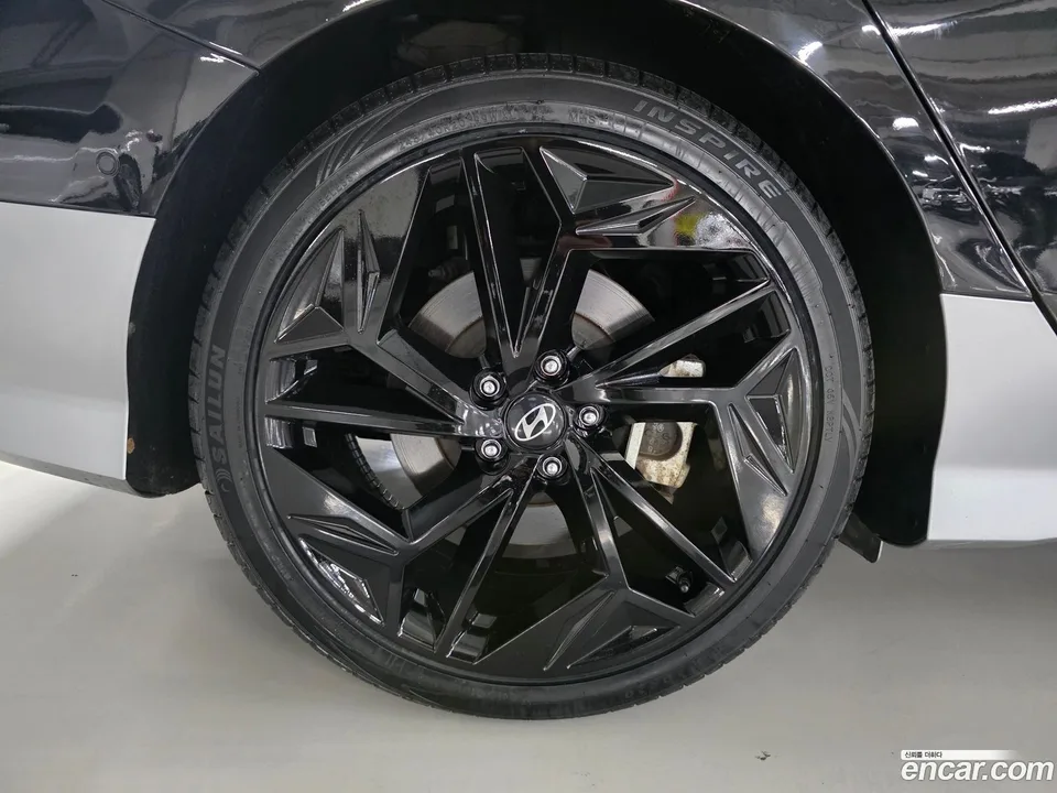 Hyundai Ioniq 6 AWD 2023 — миниатюра 2