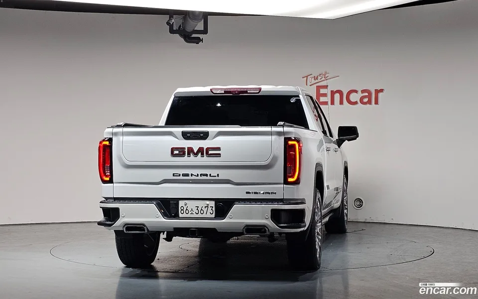 GMC Sierra 2023 — миниатюра 3