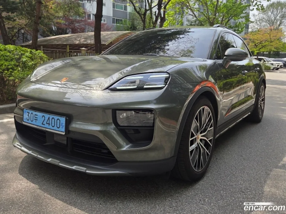 Porsche Macan Electric 4 2025 — фото 1, купить с доставкой в Москву