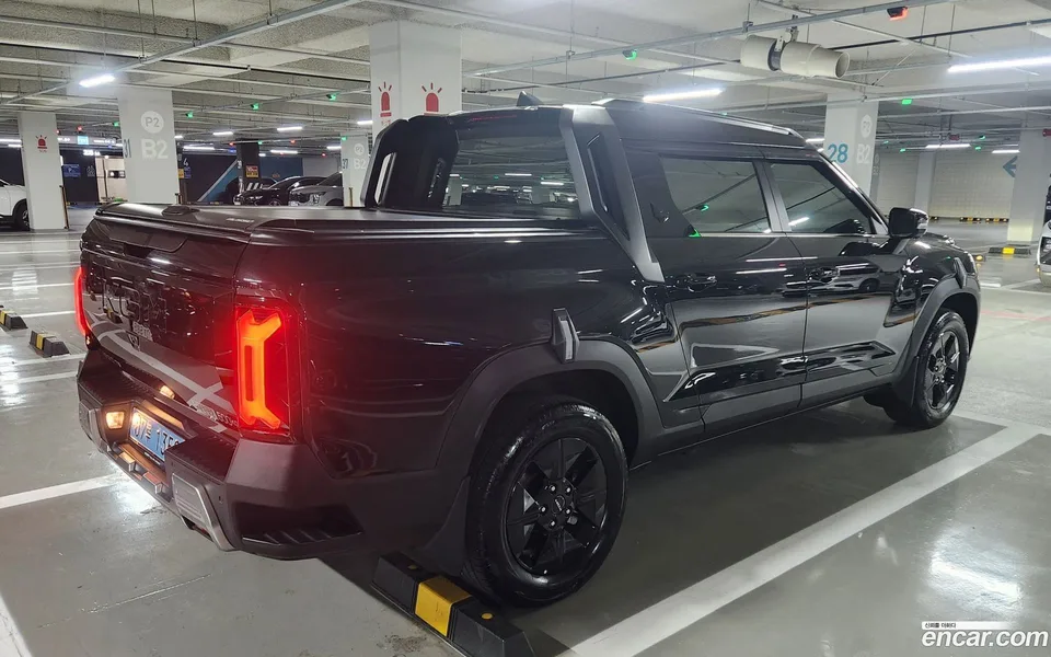 KG Mobility Musso EV 2025 — миниатюра 2