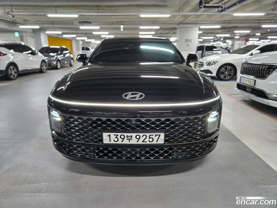 Hyundai Grandeur Hybrid 2023 — миниатюра 3