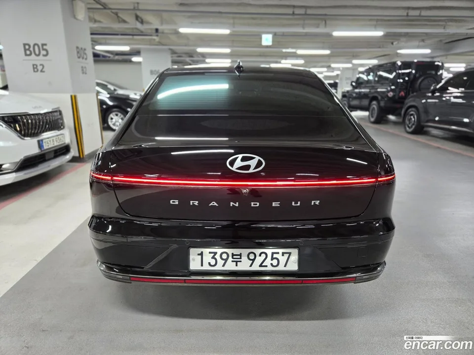Hyundai Grandeur Hybrid 2023 — миниатюра 4