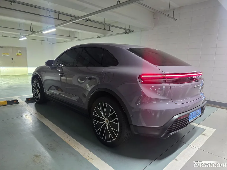 Porsche Macan Electric 4S 2025 — миниатюра 5