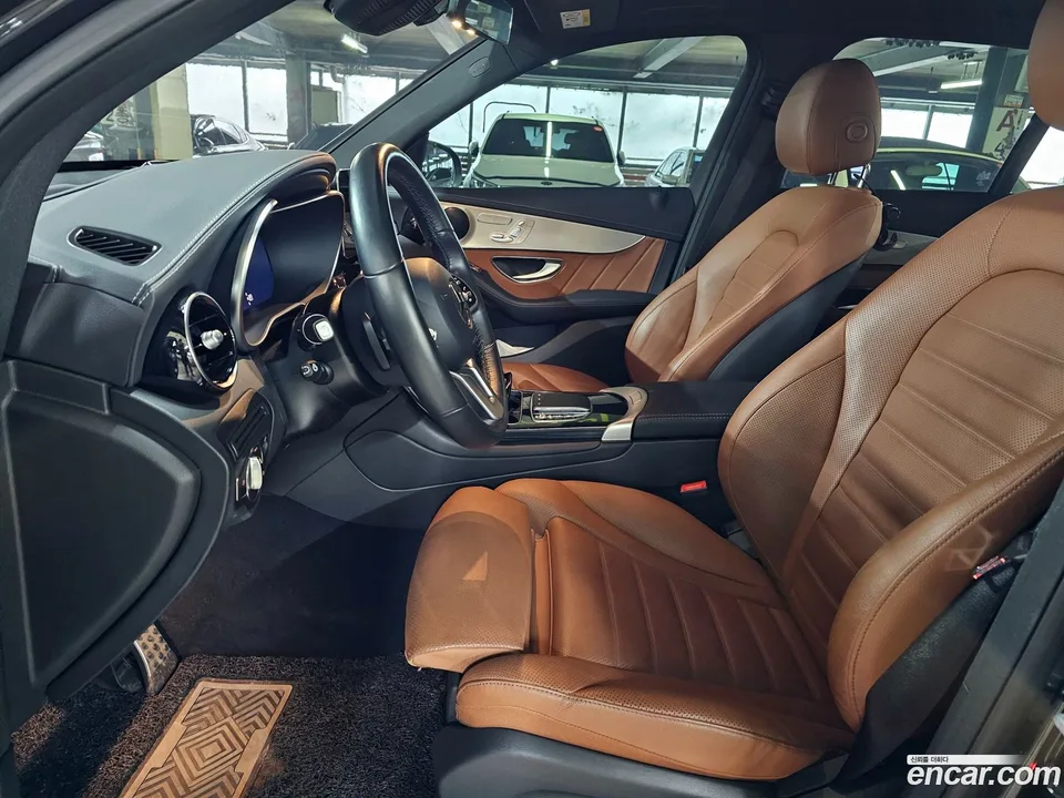 Mercedes-Benz GLC-Class GLC300e 4MATIC 2022 — миниатюра 2