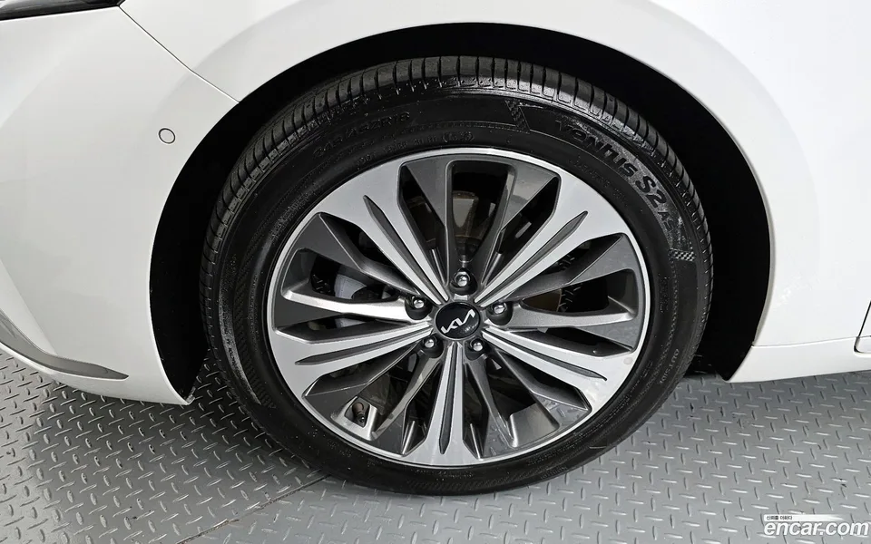Kia K8 Hybrid 2023 — миниатюра 5