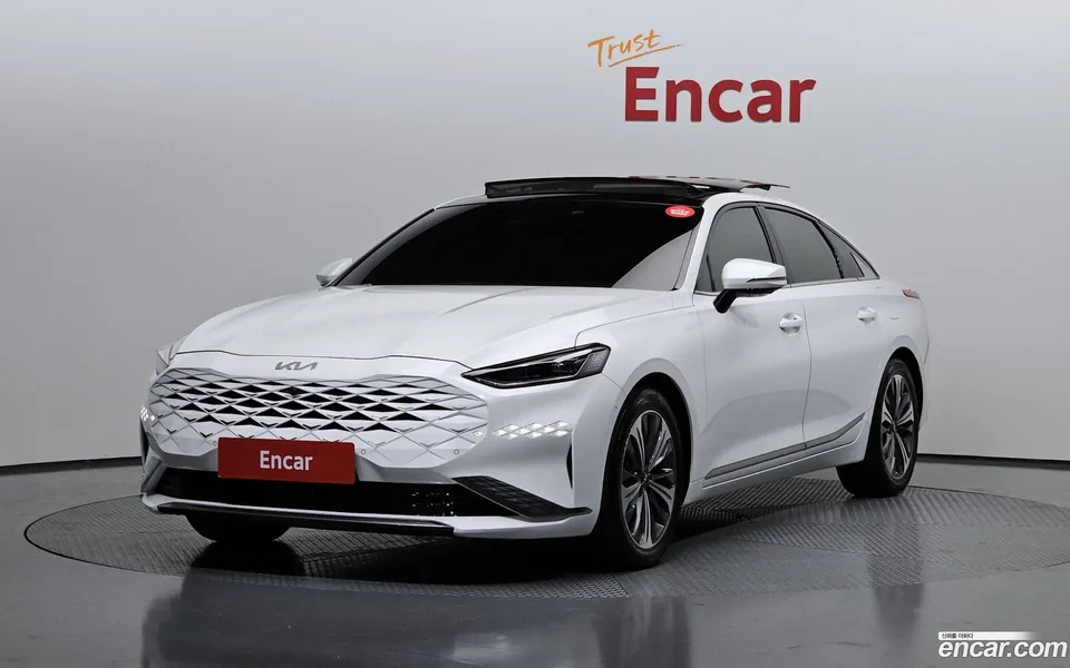 Kia K8 Hybrid 2023 — фото 1, купить с доставкой в Москву