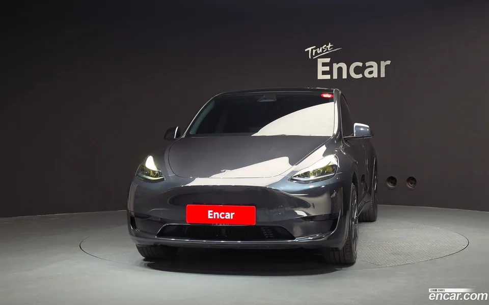 Tesla Model Y RWD 2025 — миниатюра 3