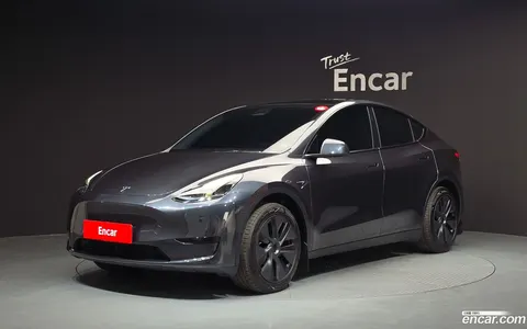 Tesla Model Y 2025 buy in Moscow