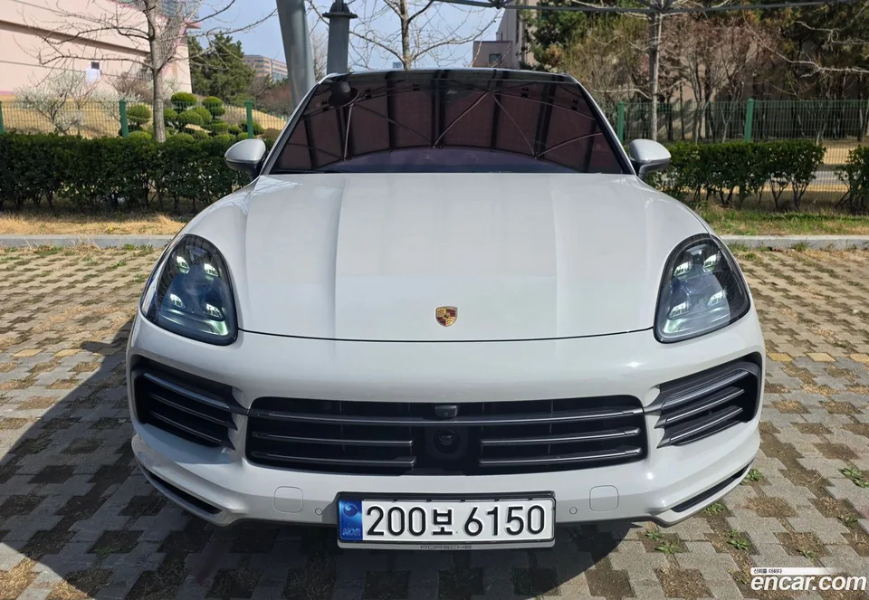 Porsche Cayenne 3.0 2023 — фото 1, купить с доставкой в Москву