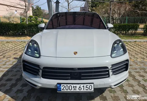 Porsche Cayenne 2023 buy in Moscow