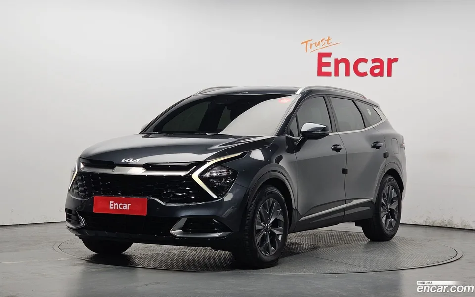 Kia Sportage 1.6 2WD 2023 — фото 1, купить с доставкой в Москву
