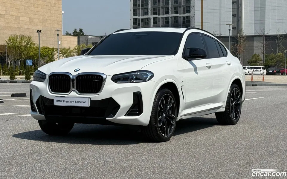 BMW X4 xDrive M40i 2025 — photo 1, buy with delivery to Moscow