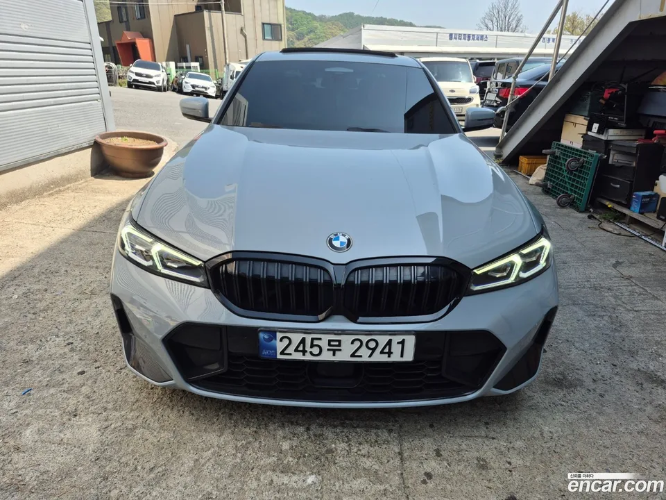BMW 3 Series 320i M 2023 — миниатюра 3