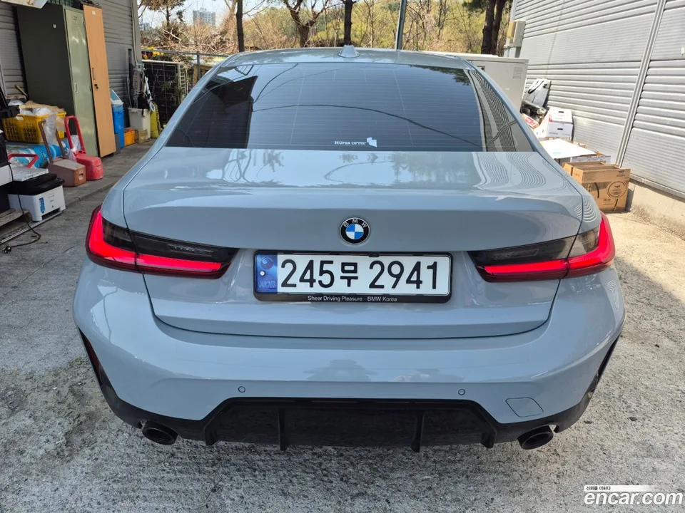 BMW 3 Series 320i M 2023 — миниатюра 4