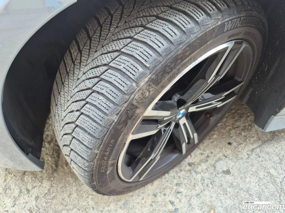 BMW 3 Series 320i M 2023 — миниатюра 5
