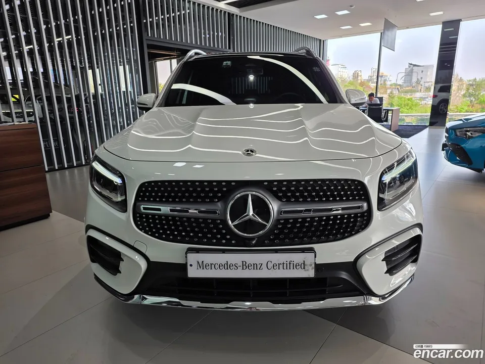 Mercedes-Benz GLB-Class GLB250 4MATIC 2025 — миниатюра 3