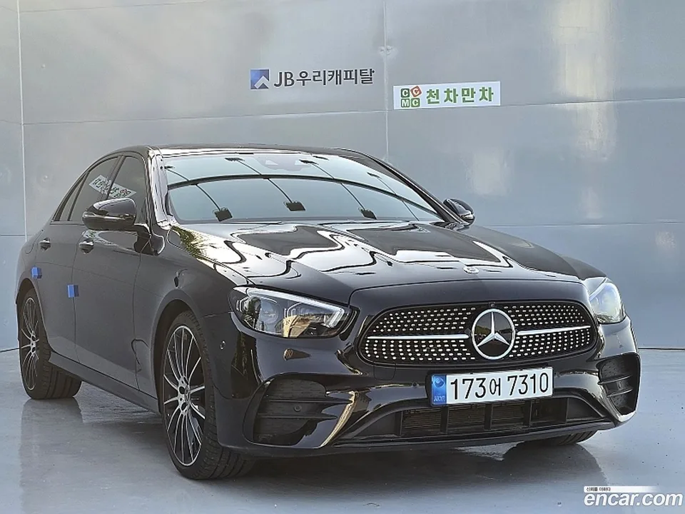 Mercedes-Benz E-Class E350 4MATIC AMG Line 2023 — миниатюра 3