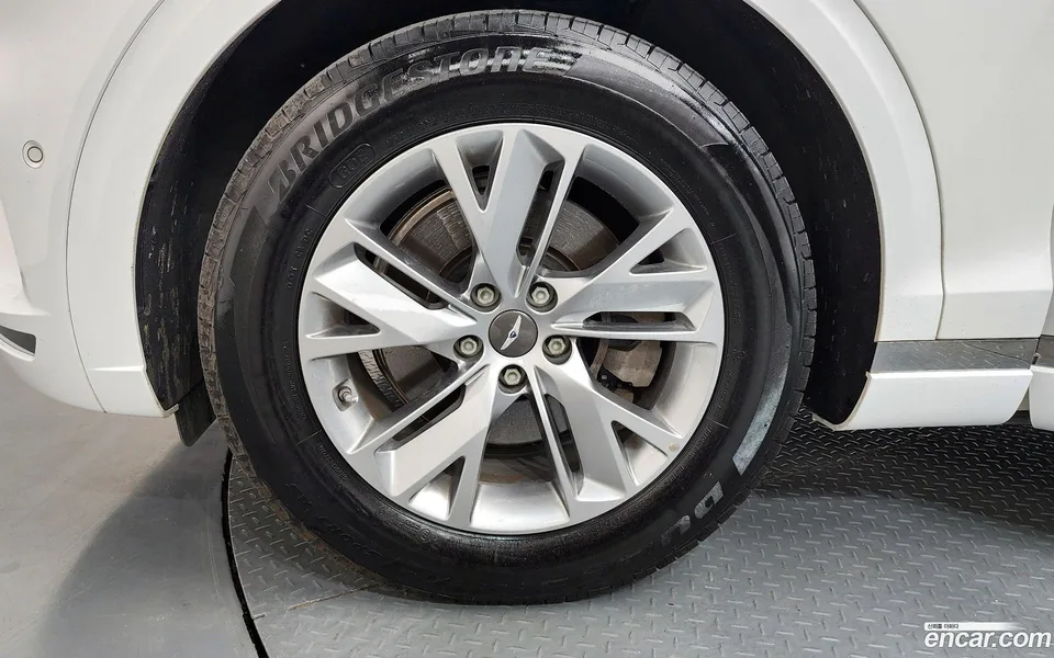 Genesis GV70 2.5T 2WD 2022 — миниатюра 5