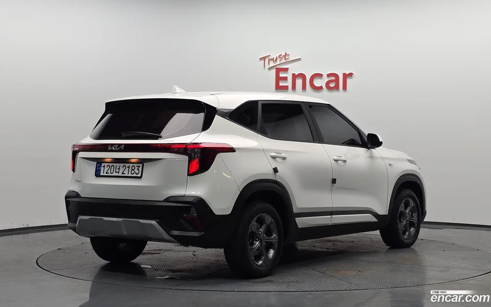 Kia Seltos 2.0 2WD 2022 — миниатюра 2