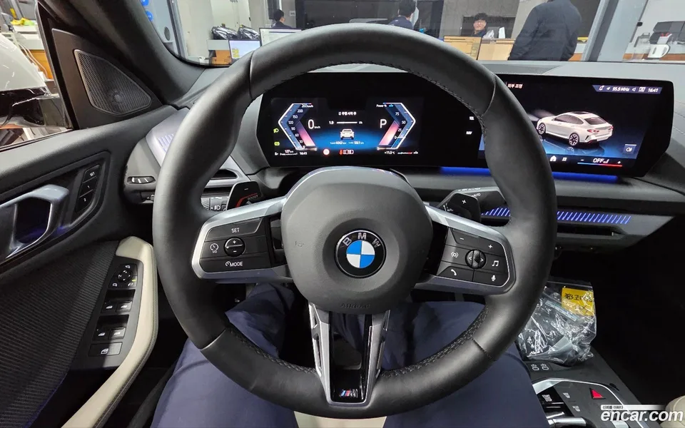 BMW 2 Series Gran Coupe 228 xDrive M 2025 — миниатюра 3
