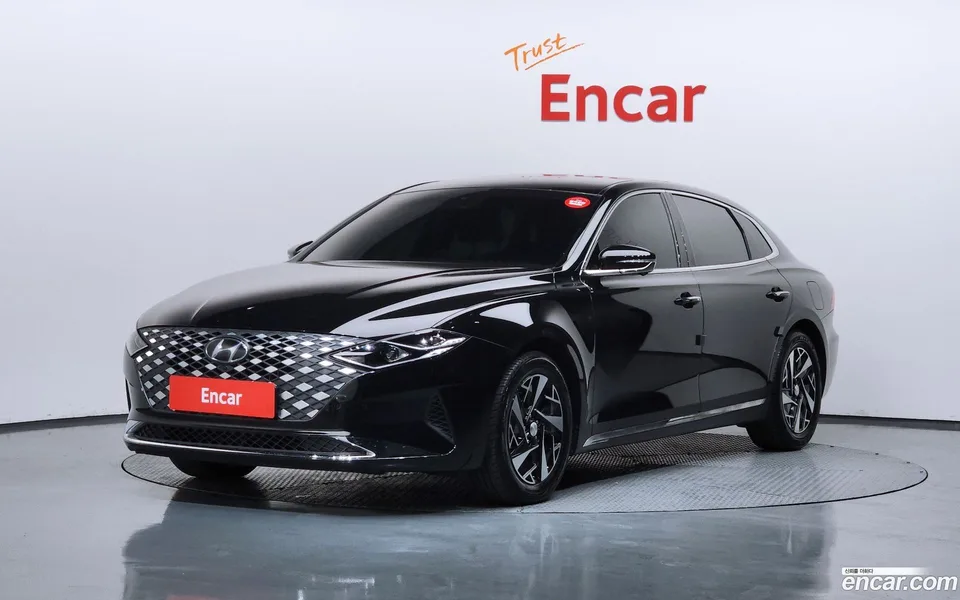 Hyundai Grandeur IG Hybrid 2022 — фото 1, купить с доставкой в Москву