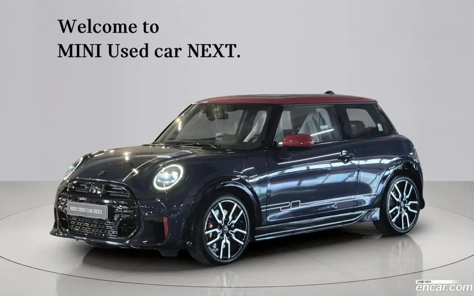 MINI Cooper S JCW 2025 — фото 1, купить с доставкой в Москву