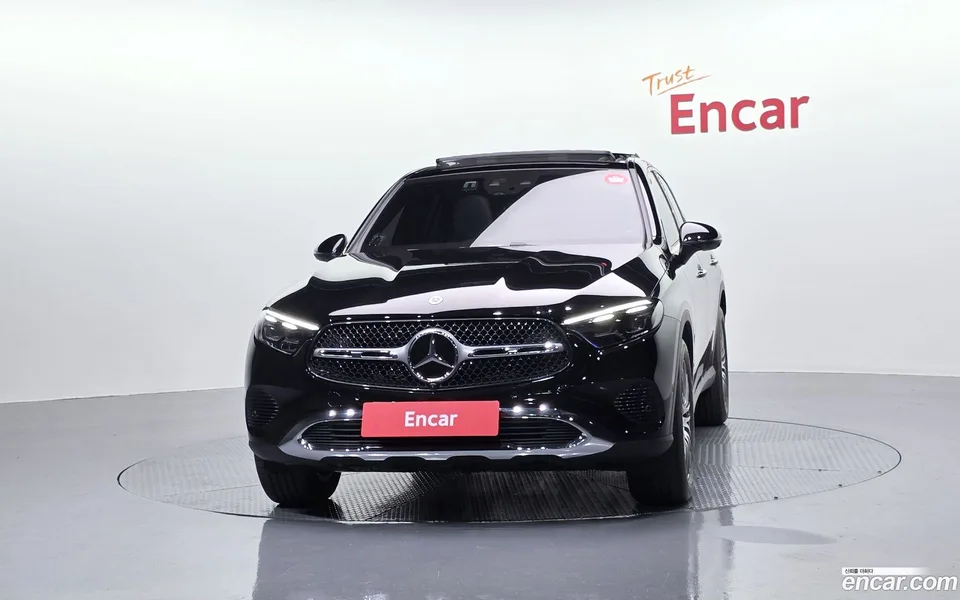 Mercedes-Benz GLC-Class GLC300 4MATIC 2025 — миниатюра 3