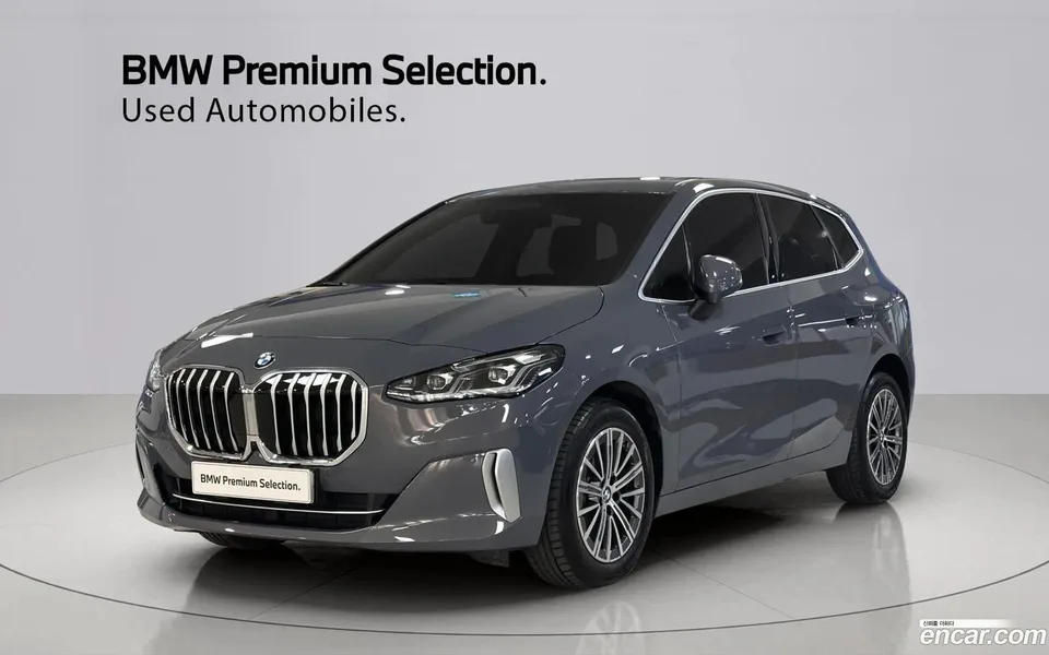 BMW 2 Series Active Tourer 220i 2023 — фото 1, купить с доставкой в Москву