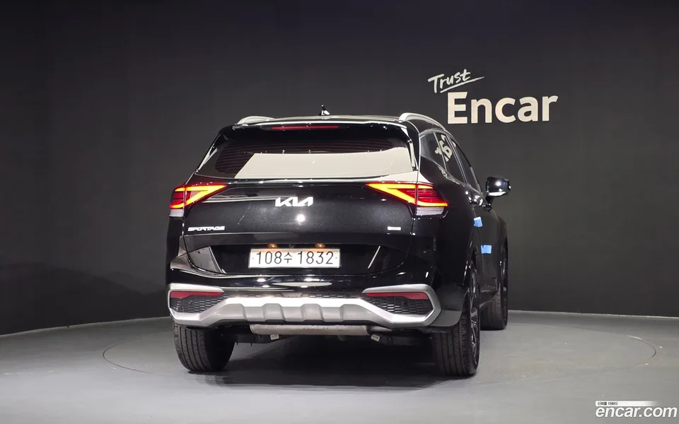 Kia Sportage Hybrid 2WD 2023 — миниатюра 4