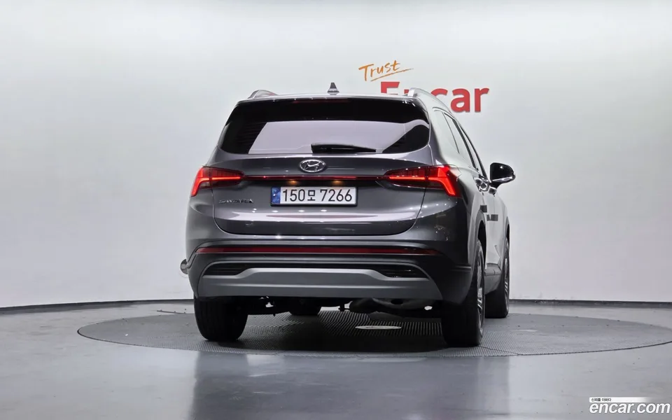 Hyundai SantaFe 2.5T 2WD 2023 — миниатюра 4