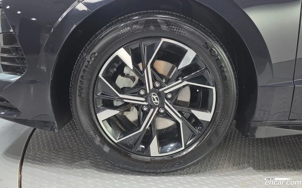 Hyundai Sonata The Edge 2.0 2024 — миниатюра 2