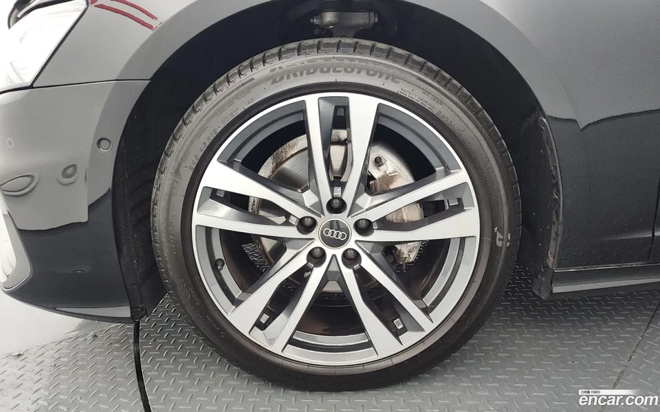 Audi A6 40 TDI 2023 — миниатюра 5