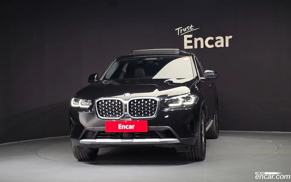 BMW X4 xDrive20i xLine 2024 — миниатюра 3