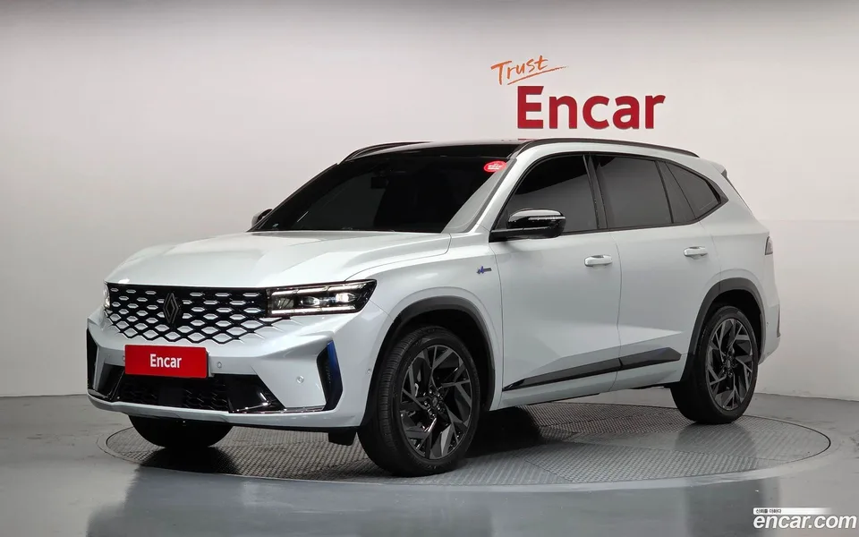 Renault Samsung Grand Koleos 1.5 E-TECH 2WD 2024 — фото 1, купить с доставкой в Москву