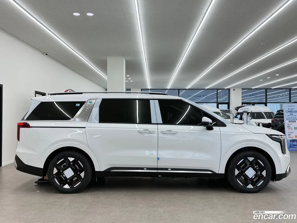 Kia Carnival HEV 9 2026 — миниатюра 2