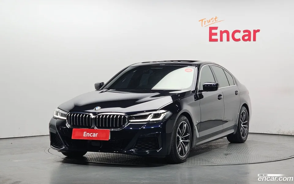 BMW 5 Series 520i M 2022 — фото 1, купить с доставкой в Москву