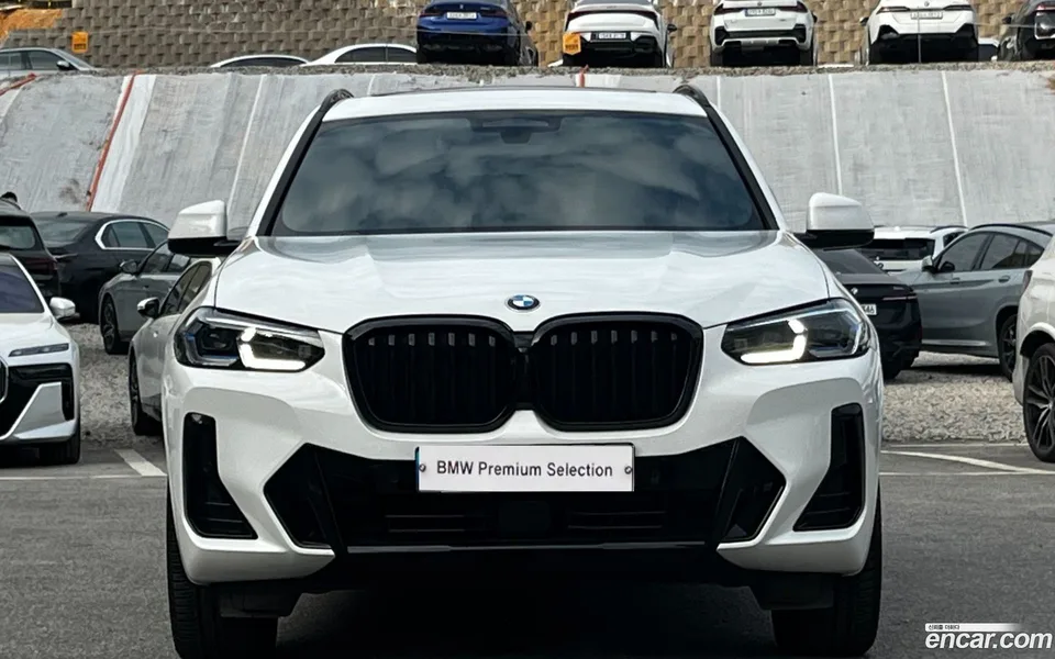 BMW X3 xDrive 20i M 2023 — thumbnail 3