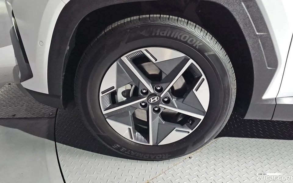 Hyundai Tucson NX4 1.6 2WD 2024 — миниатюра 2