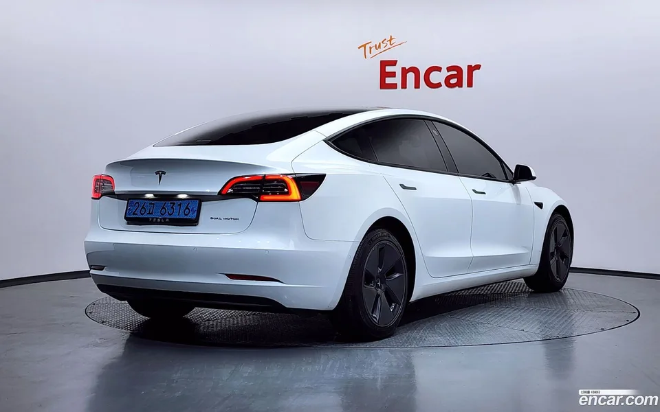 Tesla Model 3 RWD 2022 — миниатюра 2