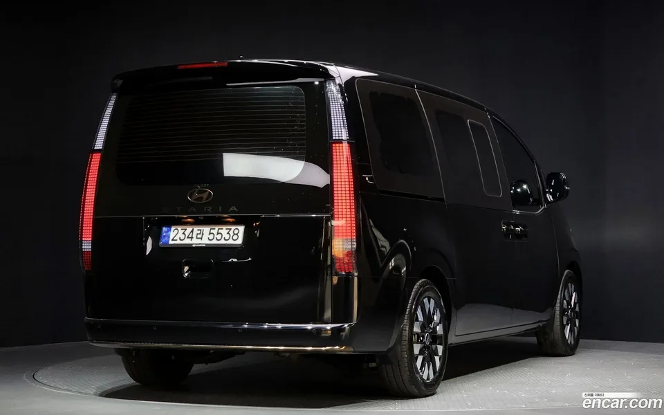 Hyundai Staria HEV 1.6 9 2024 — миниатюра 2