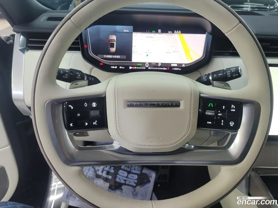 Land Rover Range Rover P550E AB 2025 — thumbnail 4