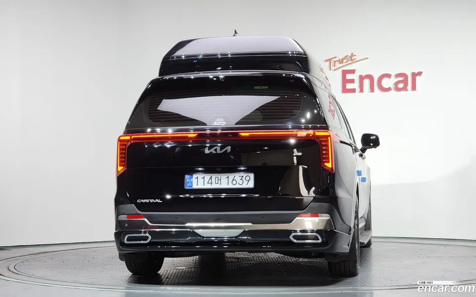 Kia Carnival 9 () 2024 — thumbnail 4
