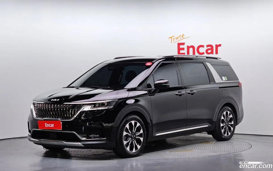 Kia Carnival 7 2022 — фото 1, купить с доставкой в Москву