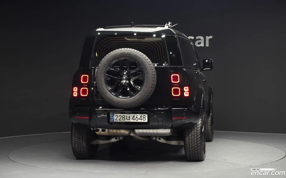 Land Rover Defender 90 D250 XS 2024 — миниатюра 4